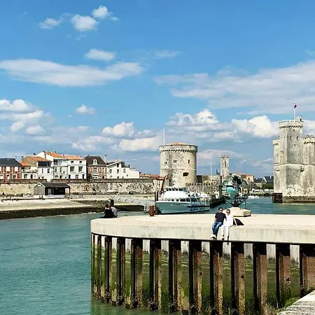 Studio Avec Terrasse Tout Pres Du Vieux Port La Rochelle  Buitenkant foto