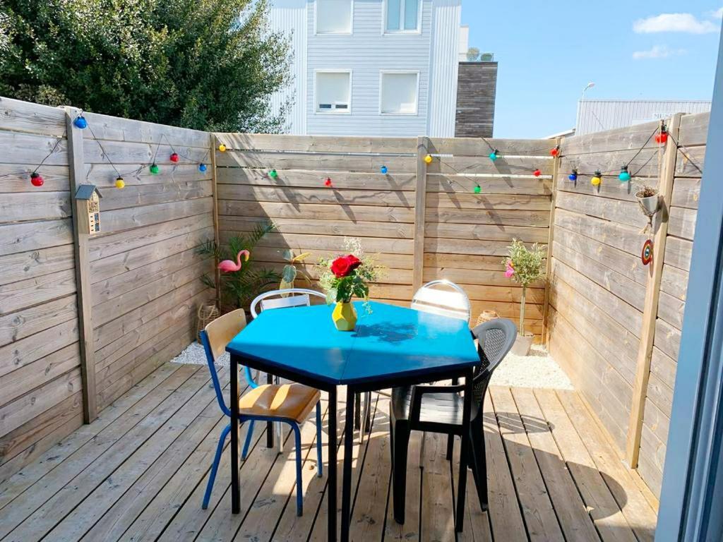 Avec Terrasse Pres Du Vieux Port